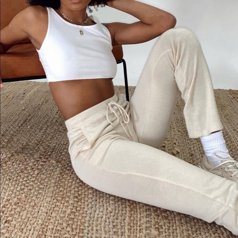 Princess Polly Beige Brooklyn Lounge Pants Size 6